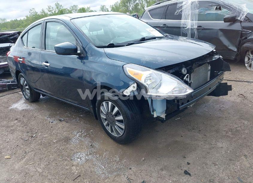 2017 Nissan Versa 1.6 SV (VIN 3N1CN7AP6HL851501) main photo