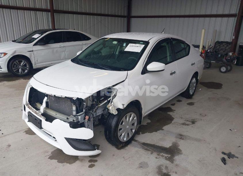 Photo 2 of 2017 Nissan Versa 1.6 SV (VIN 3N1CN7AP6HL869285)