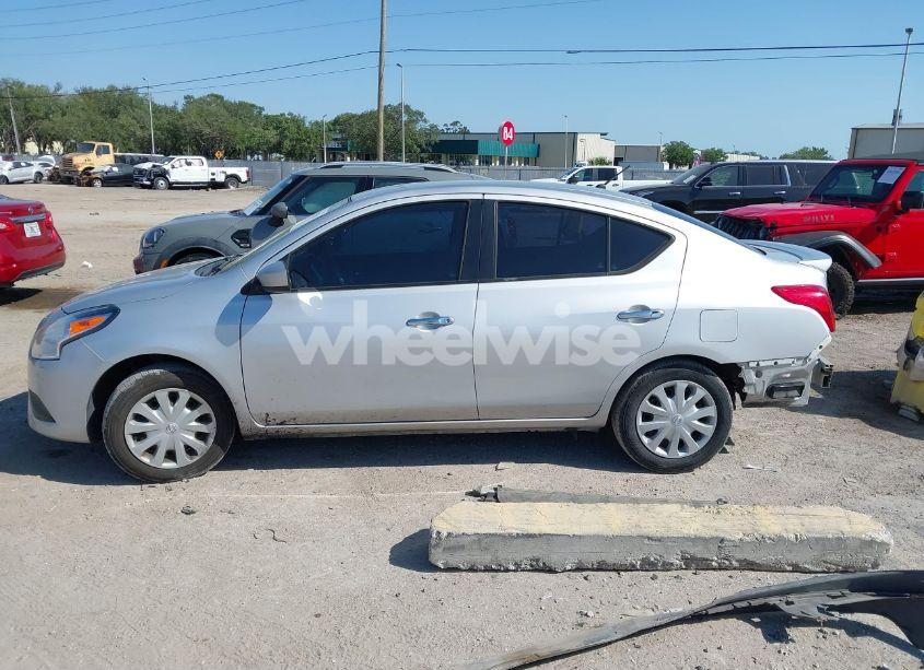 Photo 14 of 2018 Nissan Versa 1.6 SV (VIN 3N1CN7AP6JL803390)