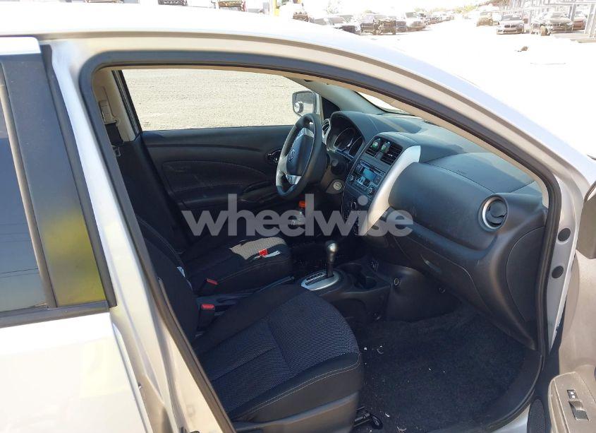 Photo 5 of 2018 Nissan Versa 1.6 SV (VIN 3N1CN7AP6JL803390)