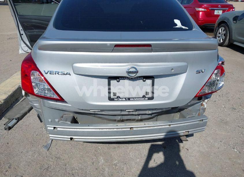 Photo 6 of 2018 Nissan Versa 1.6 SV (VIN 3N1CN7AP6JL803390)