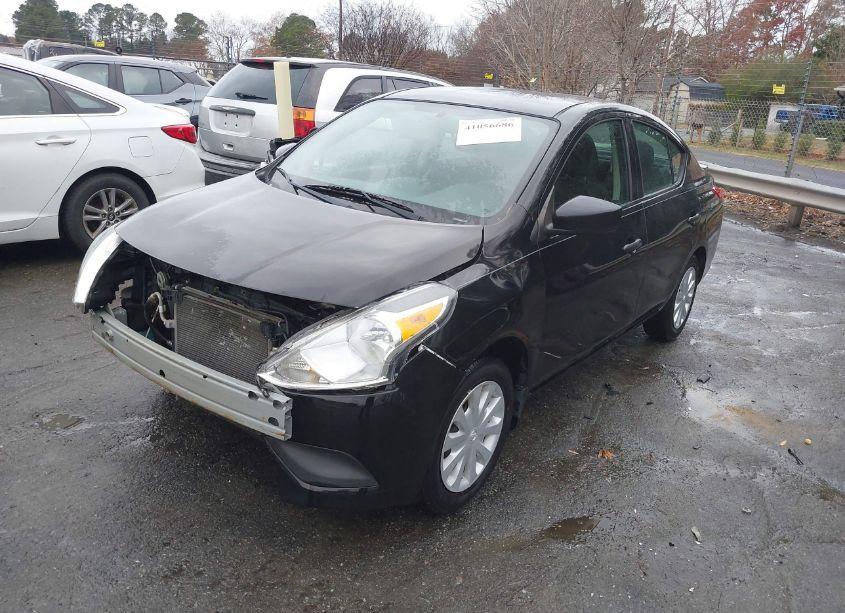 Photo 2 of 2018 Nissan Versa 1.6 S+ (VIN 3N1CN7AP6JL829357)