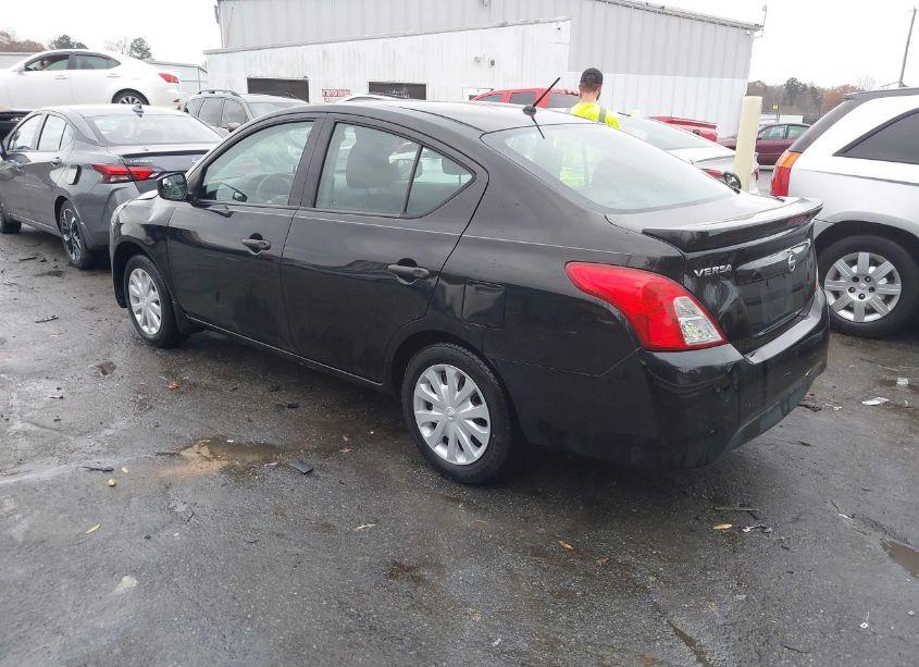 Photo 3 of 2018 Nissan Versa 1.6 S+ (VIN 3N1CN7AP6JL829357)