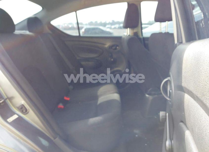 Photo 8 of 2018 Nissan Versa 1.6 S (VIN 3N1CN7AP6JL830251)