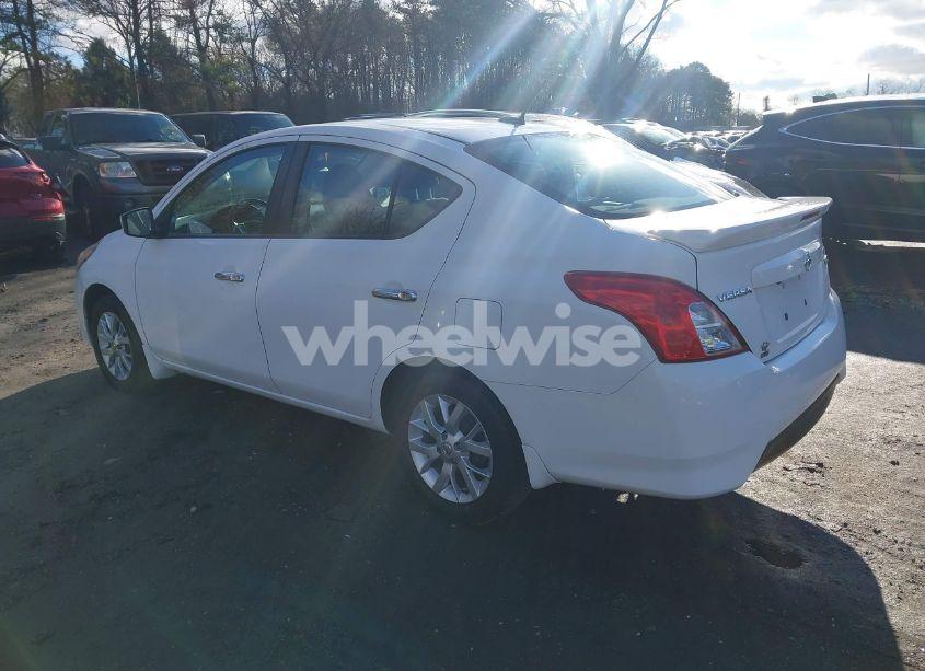 Photo 3 of 2018 Nissan Versa 1.6 SV (VIN 3N1CN7AP6JL833098)