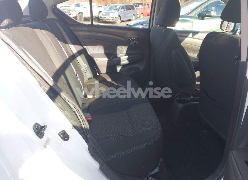 Photo 8 of 2018 Nissan Versa 1.6 SV (VIN 3N1CN7AP6JL833098)