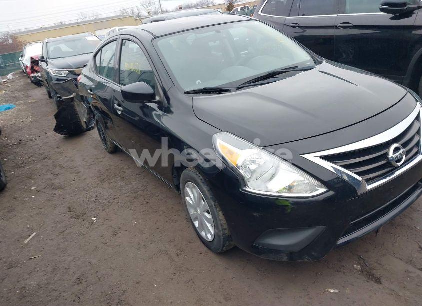 2018 Nissan Versa 1.6 S+ (VIN 3N1CN7AP6JL840150) main photo