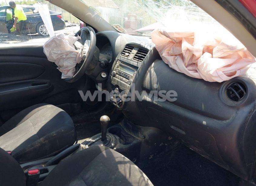 Photo 5 of 2018 Nissan Versa 1.6 S+ (VIN 3N1CN7AP6JL864254)