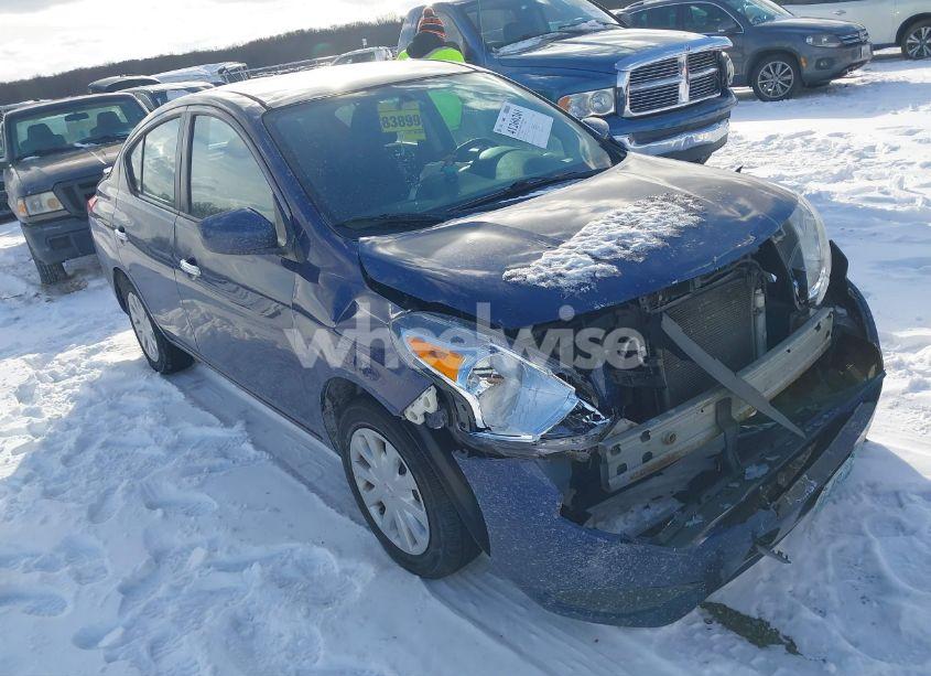 2018 Nissan Versa 1.6 SV (VIN 3N1CN7AP6JL881250) main photo