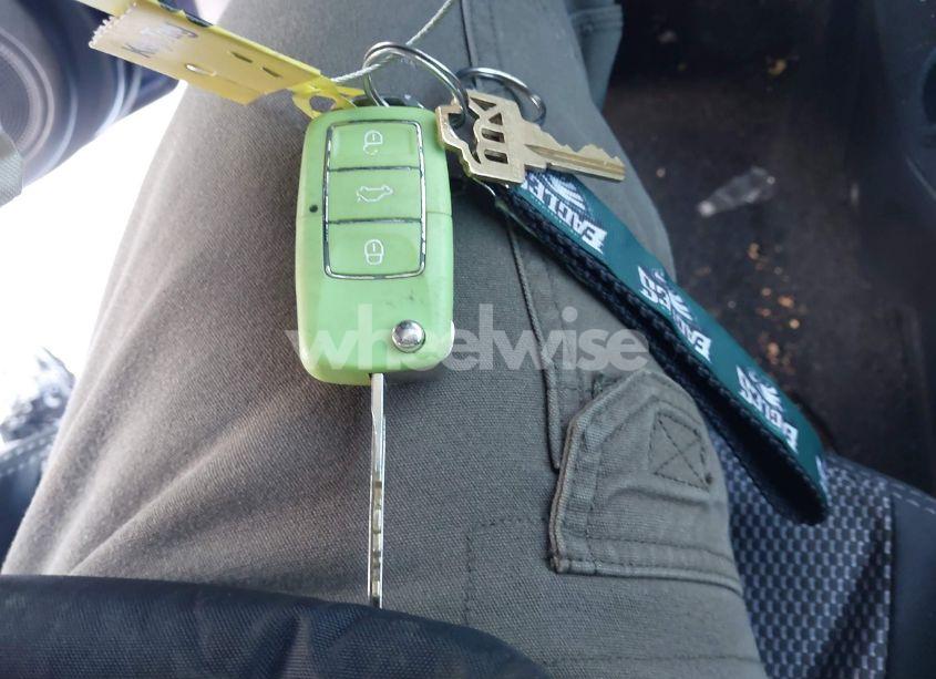 Photo 11 of 2018 Nissan Versa 1.6 SV (VIN 3N1CN7AP6JL881250)