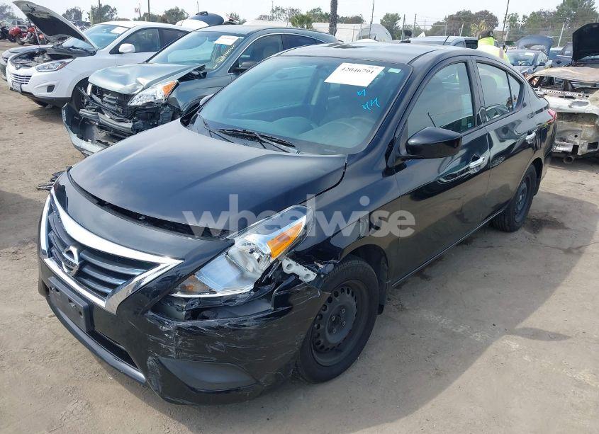 Photo 2 of 2018 Nissan Versa 1.6 SV (VIN 3N1CN7AP6JL882110)