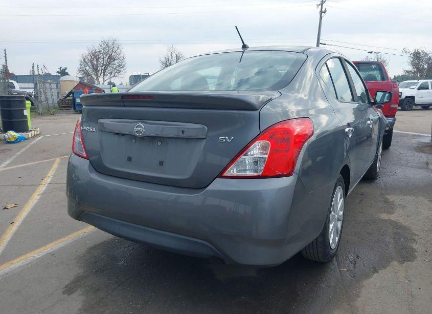 Photo 4 of 2018 Nissan Versa 1.6 SV (VIN 3N1CN7AP6JL882351)