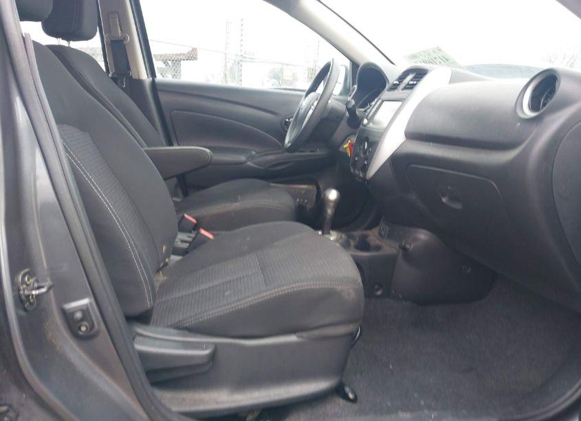 Photo 5 of 2018 Nissan Versa 1.6 SV (VIN 3N1CN7AP6JL882351)