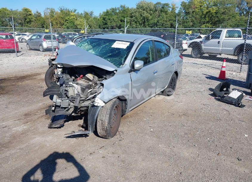 Photo 2 of 2018 Nissan Versa 1.6 SV (VIN 3N1CN7AP6JL886321)