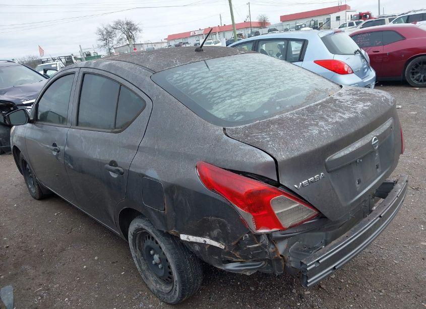 Photo 3 of 2019 Nissan Versa 1.6 S (VIN 3N1CN7AP6KL801432)