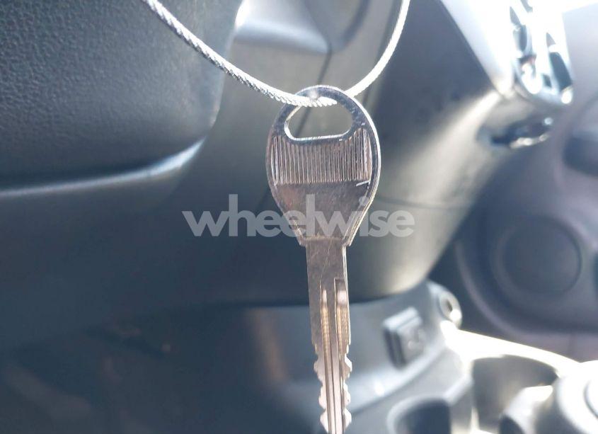 Photo 11 of 2019 Nissan Versa 1.6 SV (VIN 3N1CN7AP6KL801737)