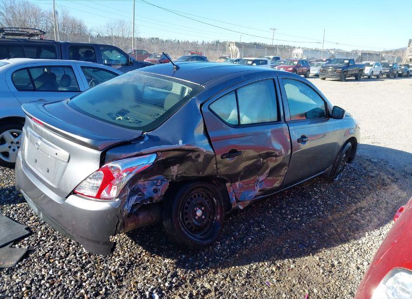 Photo 4 of 2019 Nissan Versa 1.6 S+ (VIN 3N1CN7AP6KL805108)