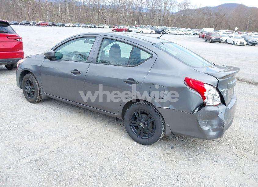 Photo 3 of 2019 Nissan Versa 1.6 S+ (VIN 3N1CN7AP6KL807361)