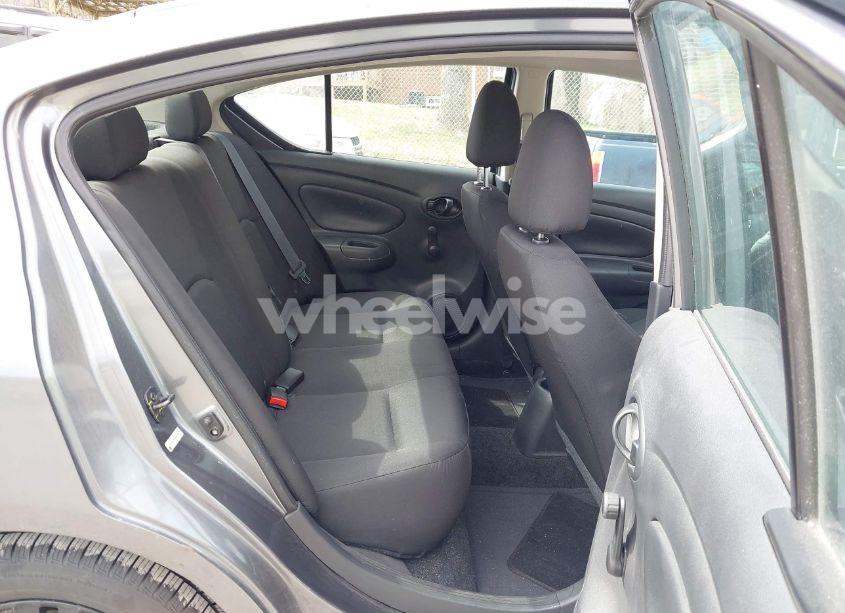 Photo 8 of 2019 Nissan Versa 1.6 S+ (VIN 3N1CN7AP6KL807361)