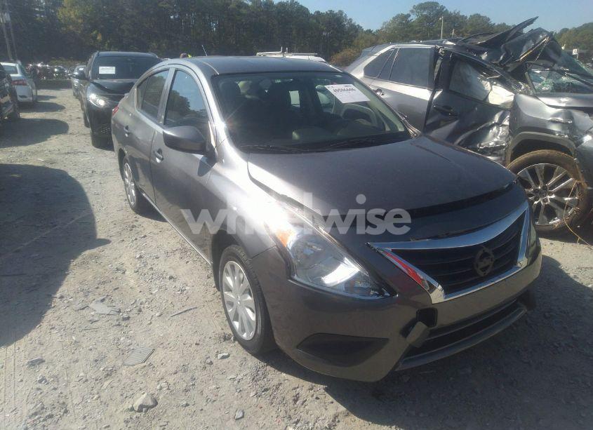2019 Nissan Versa 1.6 S+ (VIN 3N1CN7AP6KL808235) main photo