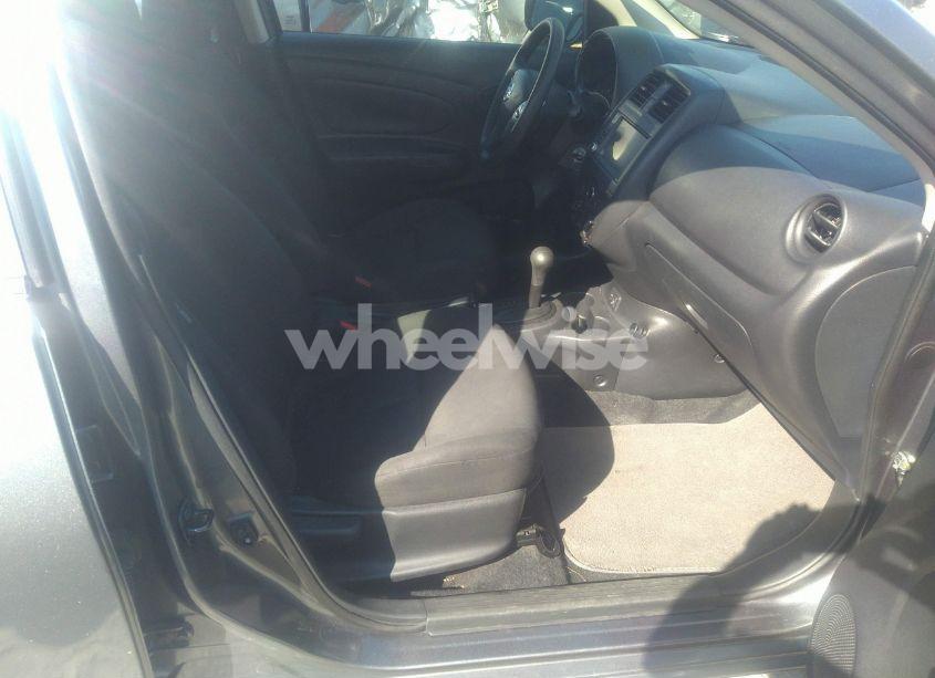 Photo 5 of 2019 Nissan Versa 1.6 S+ (VIN 3N1CN7AP6KL808235)