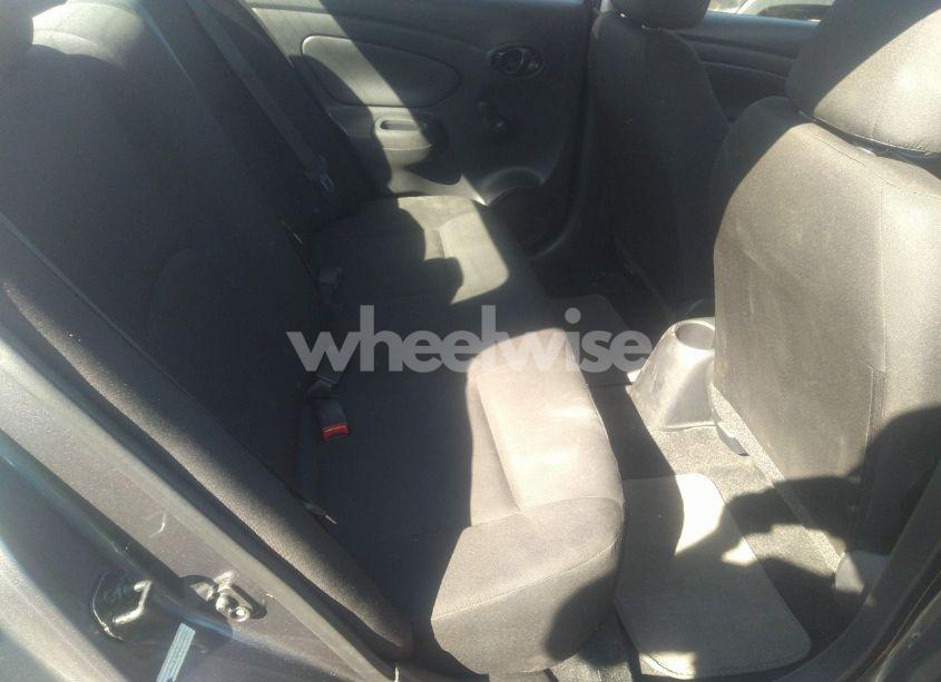 Photo 8 of 2019 Nissan Versa 1.6 S+ (VIN 3N1CN7AP6KL808235)