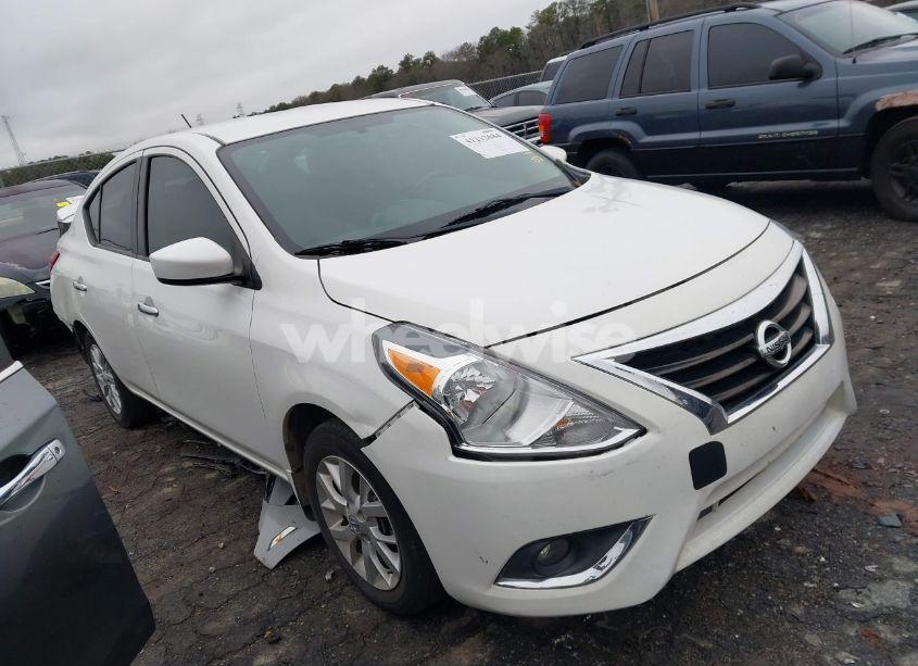 2019 Nissan Versa 1.6 SV (VIN 3N1CN7AP6KL811409) main photo