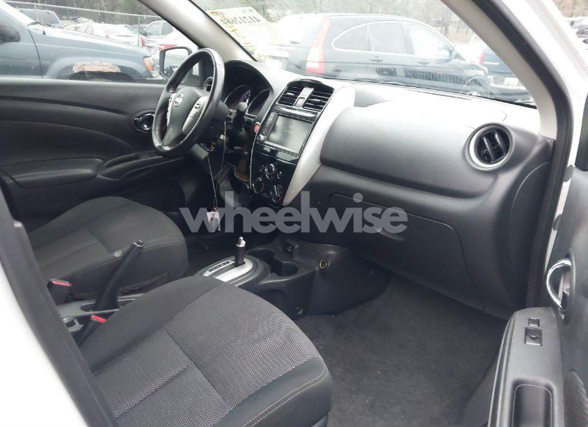 Photo 5 of 2019 Nissan Versa 1.6 SV (VIN 3N1CN7AP6KL811409)
