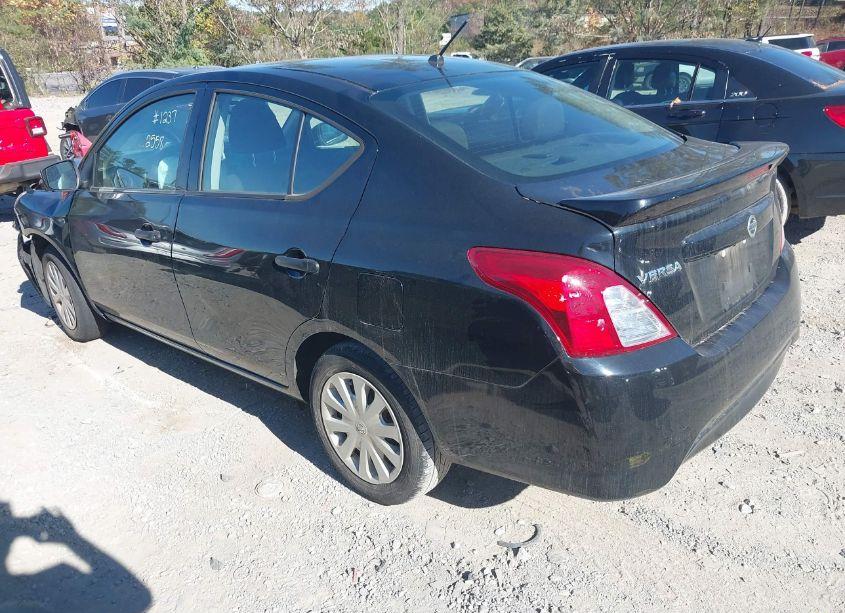 Photo 3 of 2019 Nissan Versa 1.6 S+ (VIN 3N1CN7AP6KL812558)