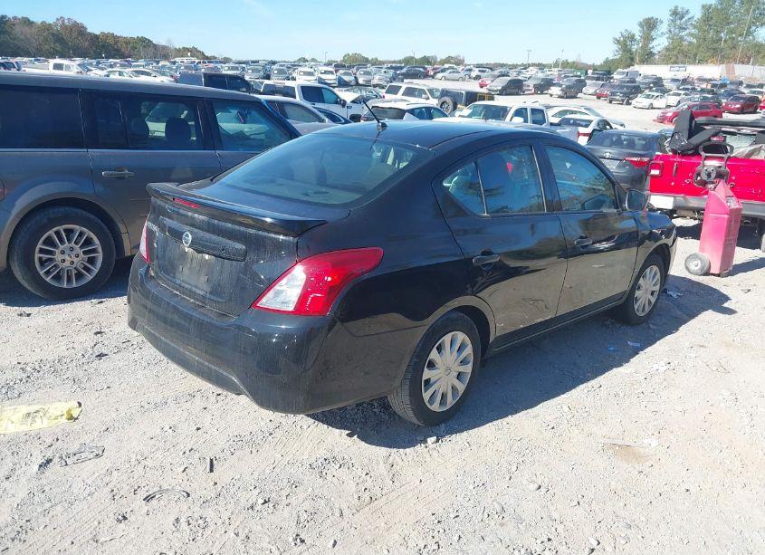 Photo 4 of 2019 Nissan Versa 1.6 S+ (VIN 3N1CN7AP6KL812558)