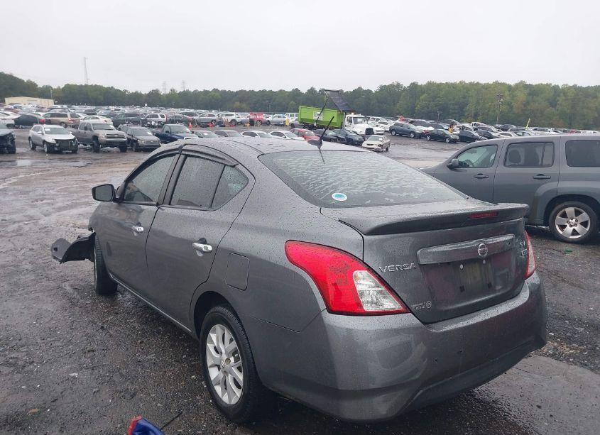 Photo 3 of 2019 Nissan Versa 1.6 SV (VIN 3N1CN7AP6KL813323)