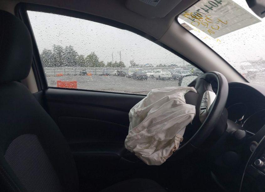 Photo 5 of 2019 Nissan Versa 1.6 SV (VIN 3N1CN7AP6KL813323)