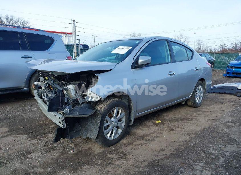 Photo 2 of 2019 Nissan Versa 1.6 SV (VIN 3N1CN7AP6KL819221)