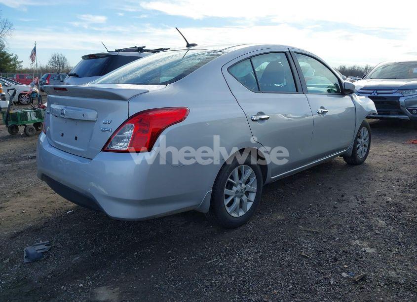 Photo 4 of 2019 Nissan Versa 1.6 SV (VIN 3N1CN7AP6KL819221)