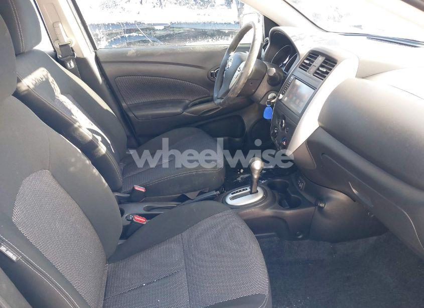 Photo 5 of 2019 Nissan Versa 1.6 SV (VIN 3N1CN7AP6KL828422)