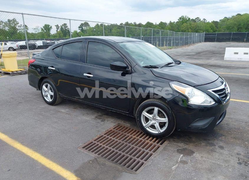 2019 Nissan Versa 1.6 SV (VIN 3N1CN7AP6KL836259) main photo
