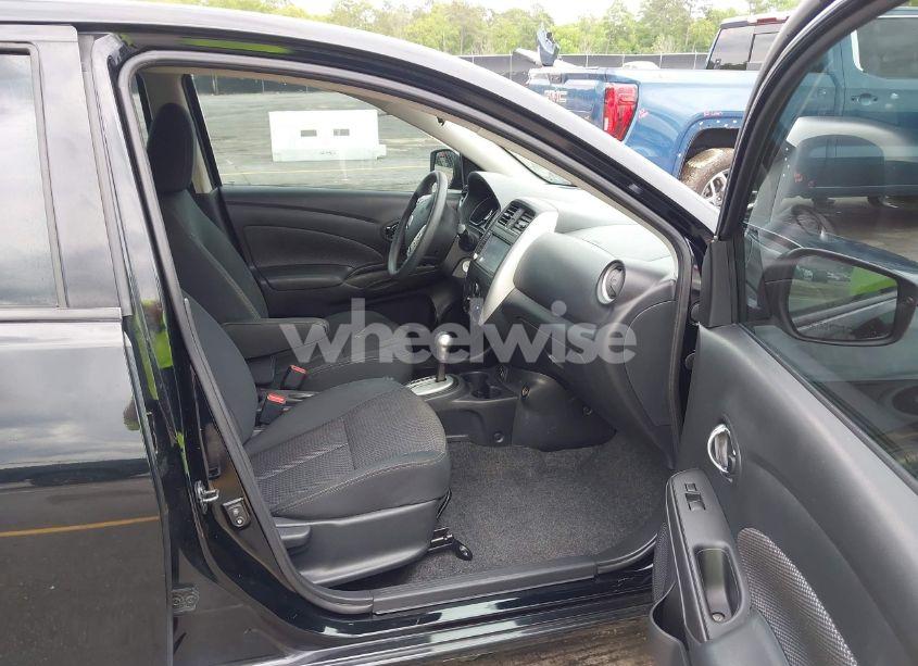 Photo 5 of 2019 Nissan Versa 1.6 SV (VIN 3N1CN7AP6KL836259)