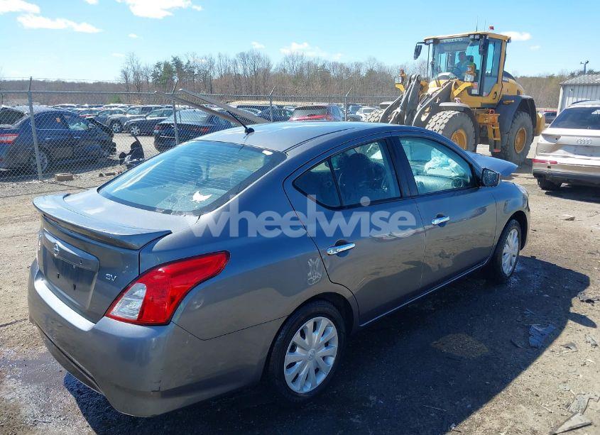 Photo 4 of 2019 Nissan Versa 1.6 SV (VIN 3N1CN7AP6KL851926)