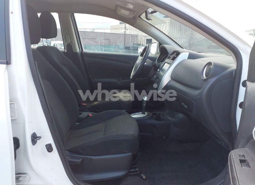 Photo 5 of 2019 Nissan Versa 1.6 SV (VIN 3N1CN7AP6KL859220)