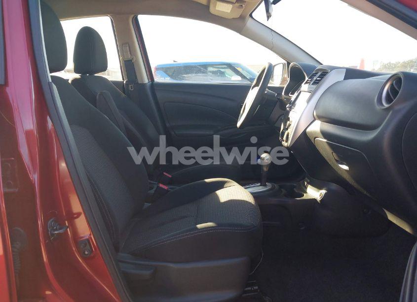 Photo 5 of 2019 Nissan Versa 1.6 SV (VIN 3N1CN7AP6KL861338)