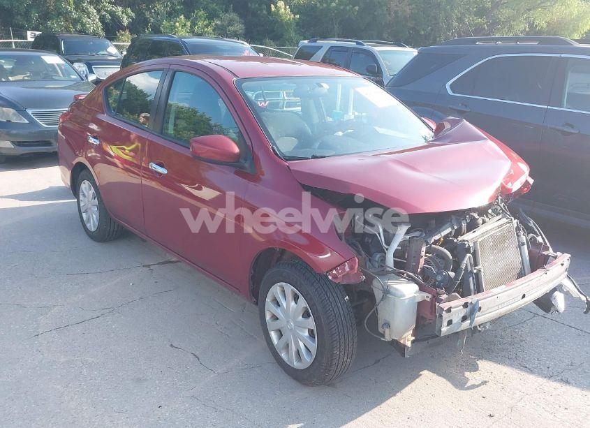 2019 Nissan Versa 1.6 SV (VIN 3N1CN7AP6KL869696) main photo