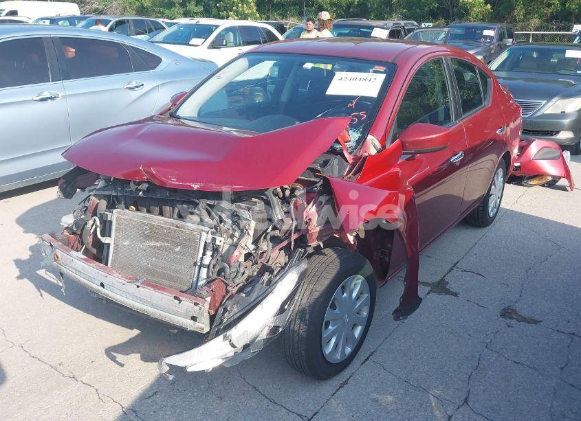 Photo 2 of 2019 Nissan Versa 1.6 SV (VIN 3N1CN7AP6KL869696)