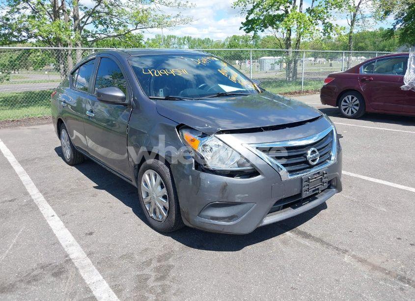 2019 Nissan Versa 1.6 SV (VIN 3N1CN7AP6KL872565) main photo