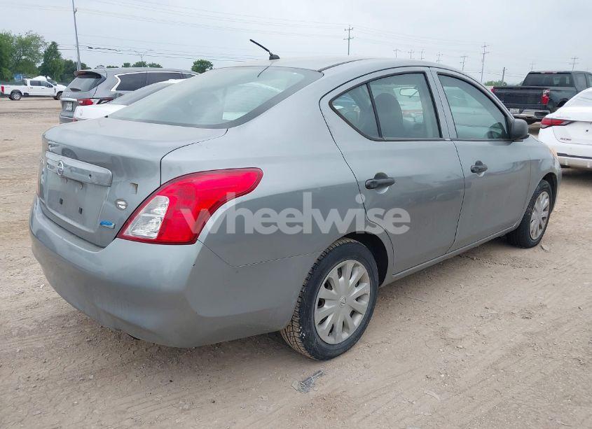 Photo 4 of 2013 Nissan Versa 1.6 S (VIN 3N1CN7AP7DL819828)