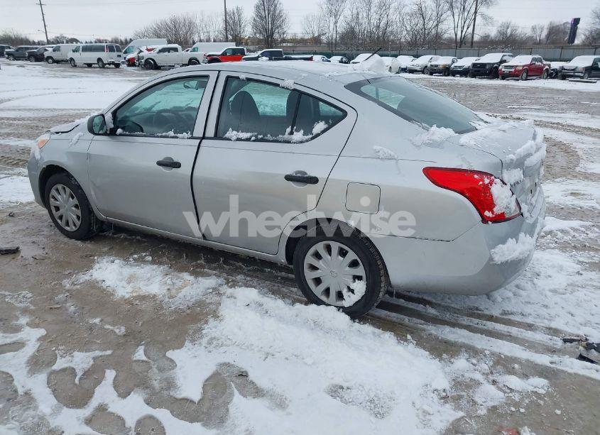 Photo 3 of 2013 Nissan Versa 1.6 S (VIN 3N1CN7AP7DL869094)