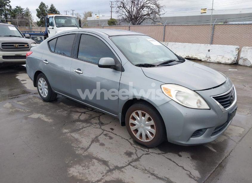 2013 Nissan Versa 1.6 SV (VIN 3N1CN7AP7DL887515) main photo