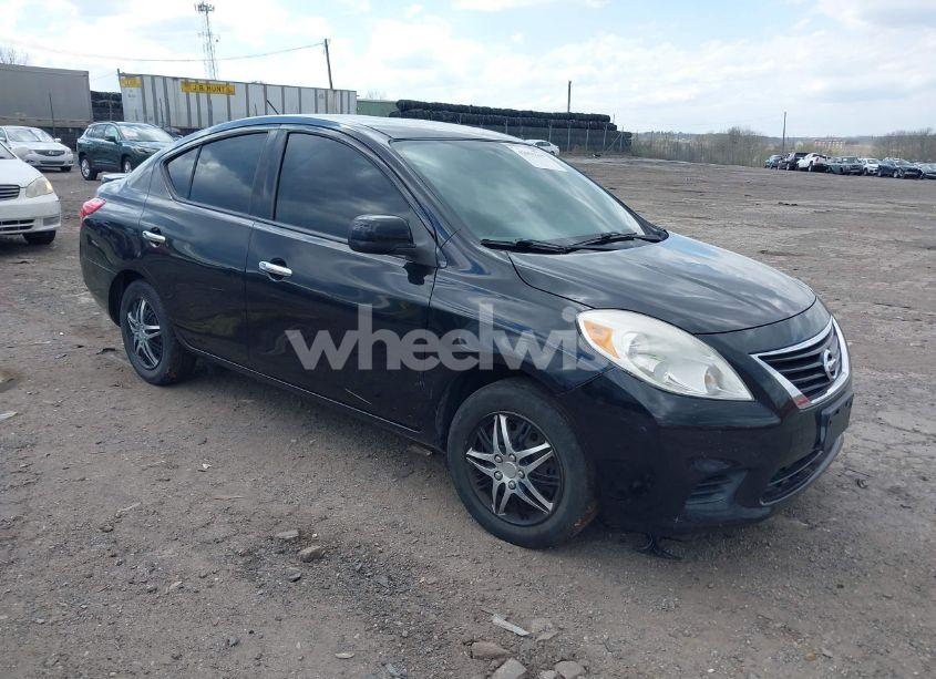 2014 Nissan Versa 1.6 SV (VIN 3N1CN7AP7EL811097) main photo