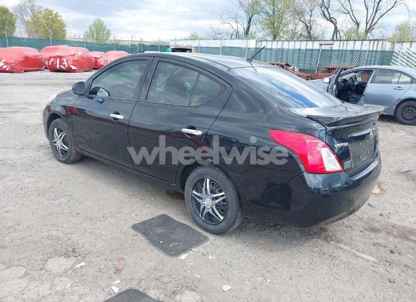 Photo 3 of 2014 Nissan Versa 1.6 SV (VIN 3N1CN7AP7EL811097)