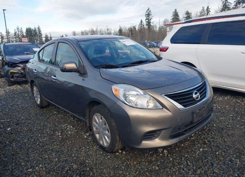 2014 Nissan Versa 1.6 SV (VIN 3N1CN7AP7EL821368) main photo