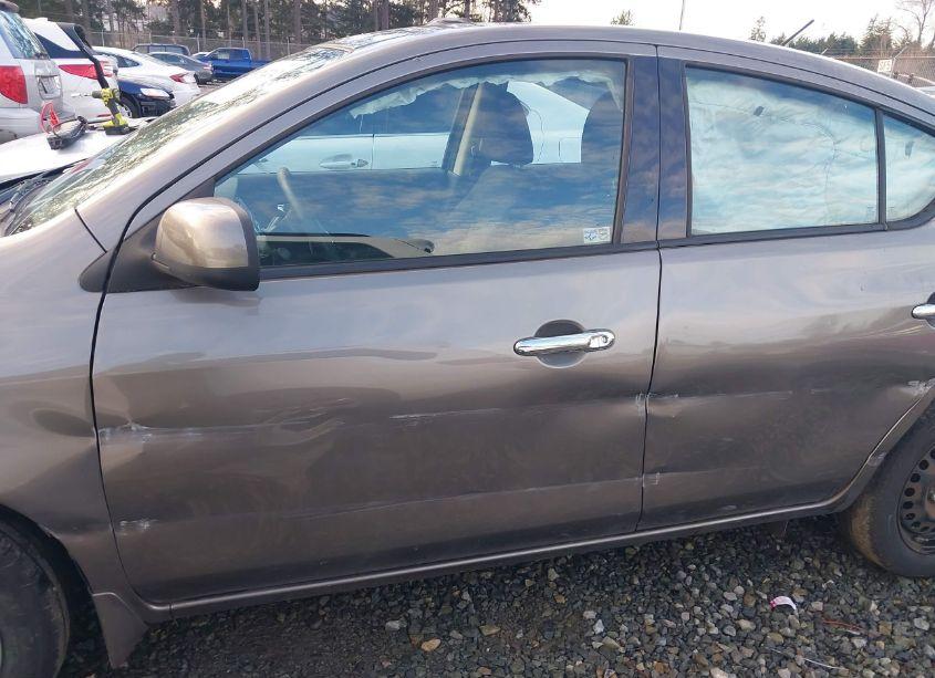 Photo 6 of 2014 Nissan Versa 1.6 SV (VIN 3N1CN7AP7EL821368)